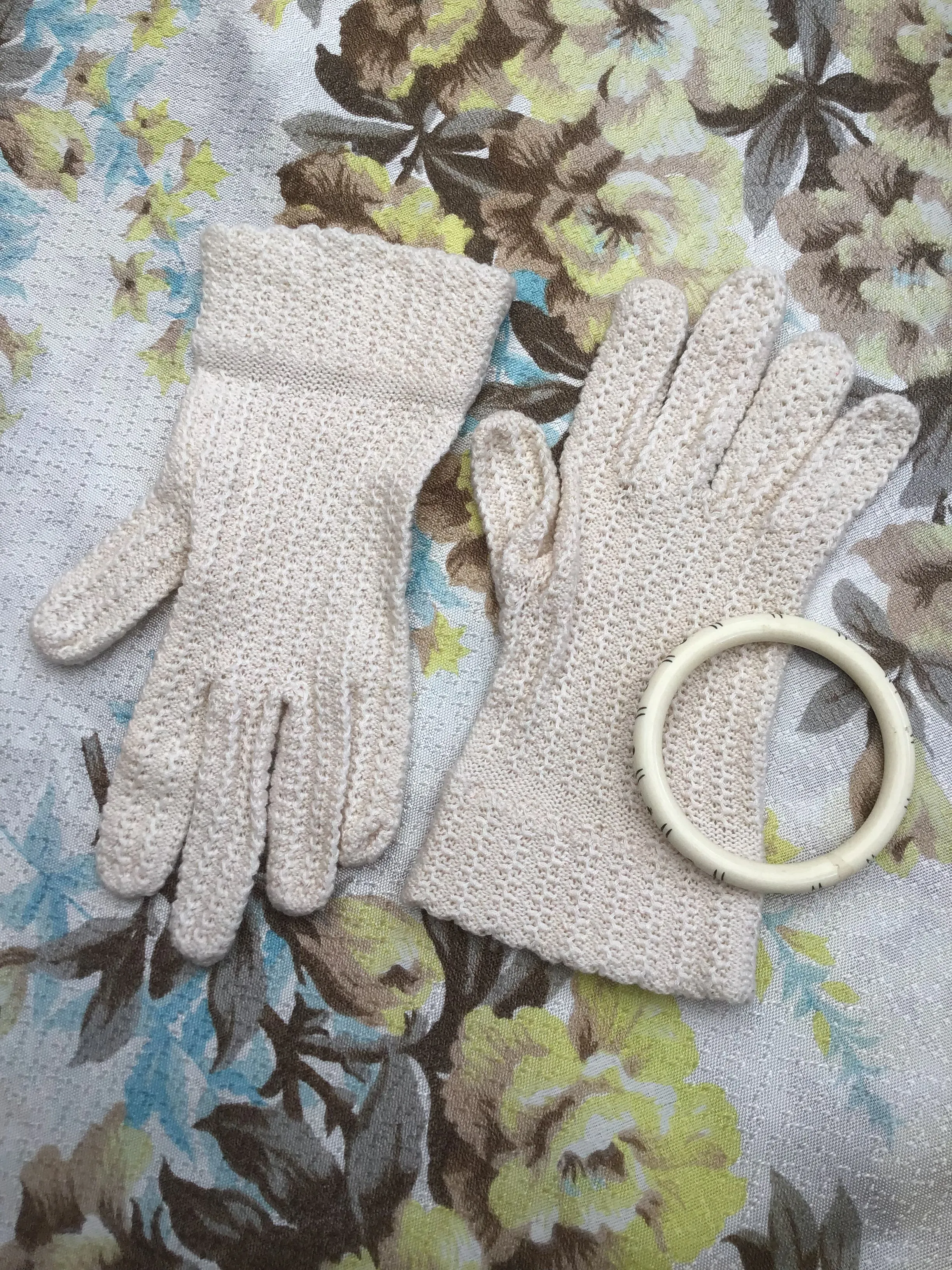 1940s Vintage French Crochet Knit Day Gloves • Bridal Gloves