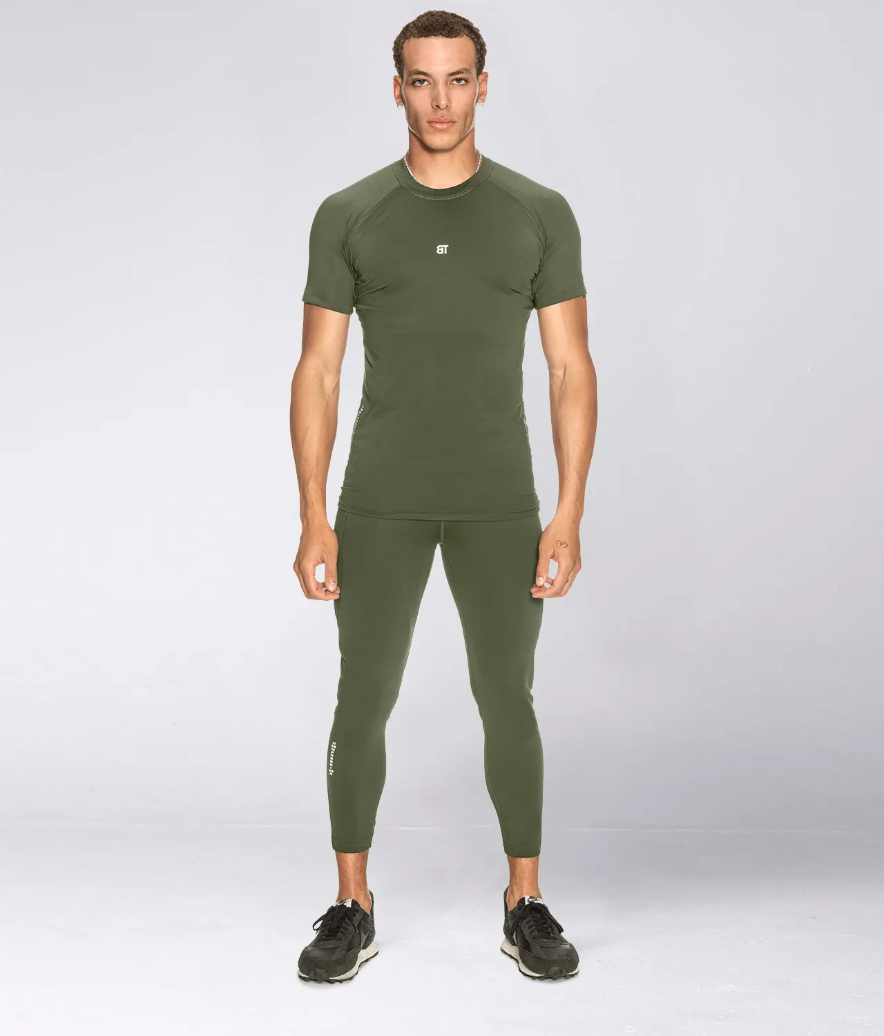 9700 . Compression Regular-Fit Shirt - Military Green