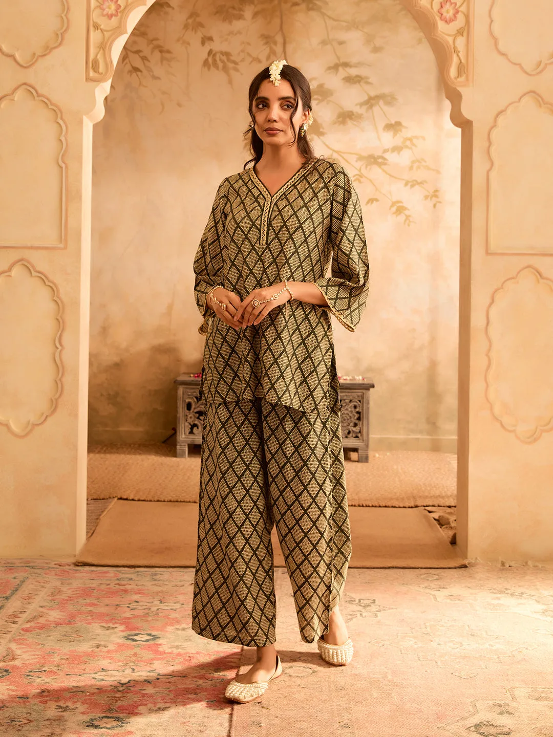 Bandhani Ruhaniyat Green Bandhani Co-Ord Set