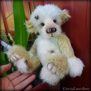 Elias - 10in well worn mohair Artist Bear by Emmas Bears