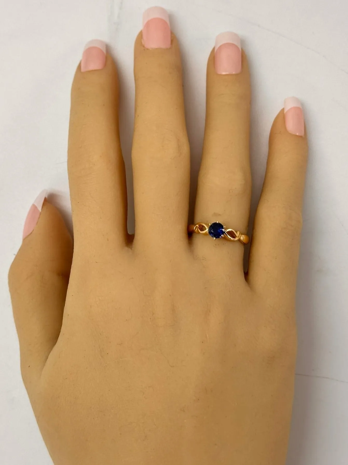 Enchanted 18ct Yellow Gold Single Stone Sapphire Ring - Deep Blue