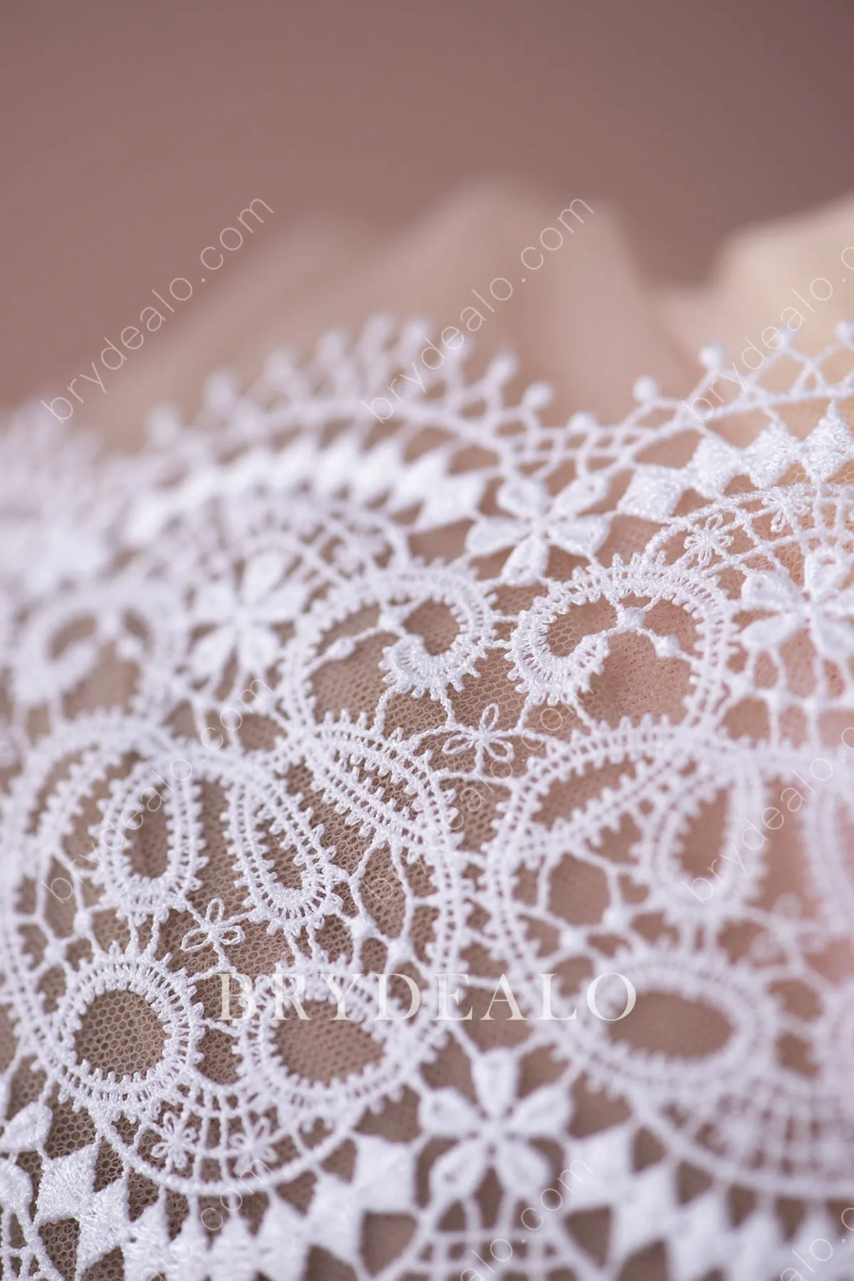 Geometric Full Patterns Scalloped Bridal Lace Fabric Online