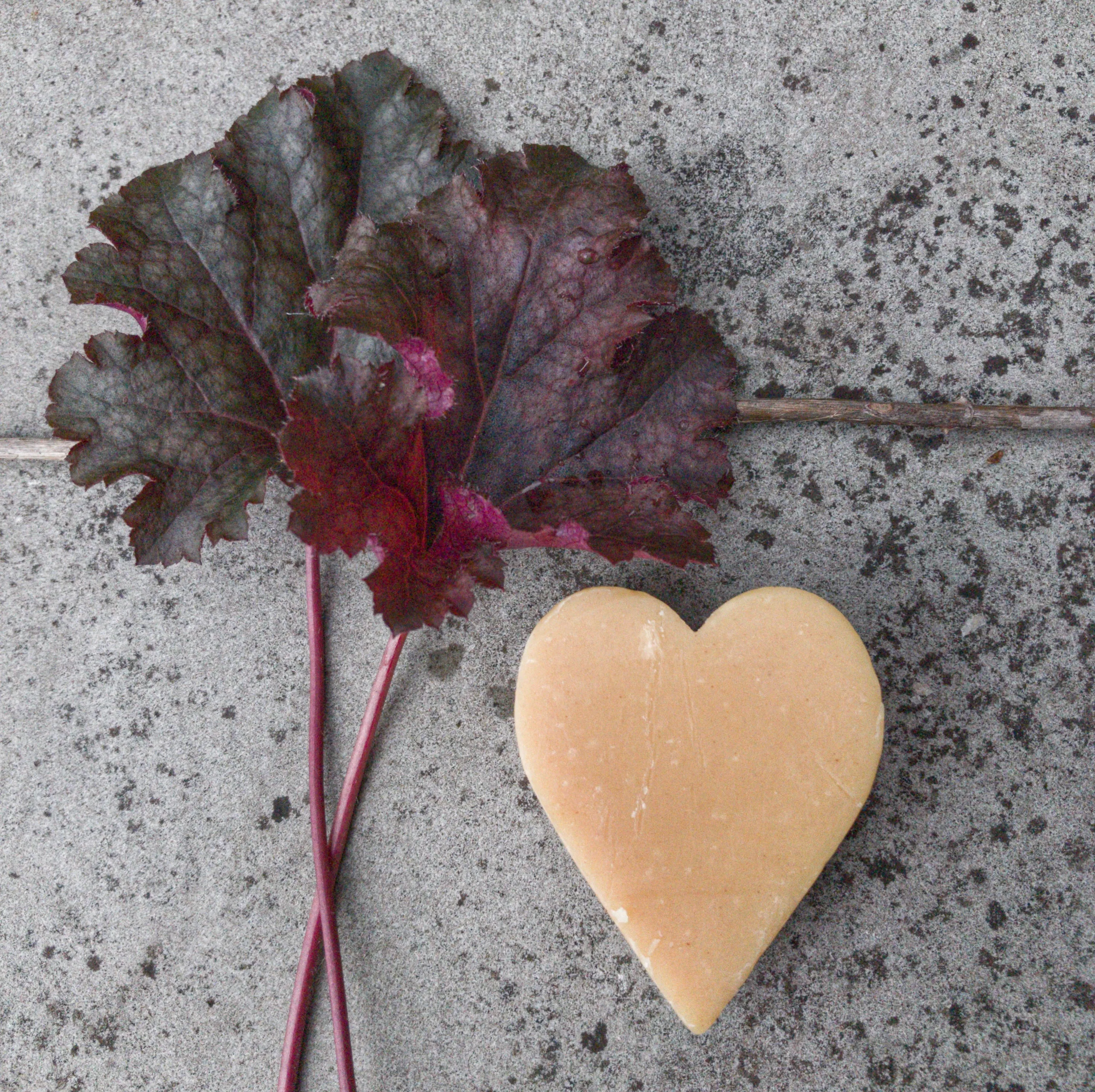 Heyland & Whittle Heart soap