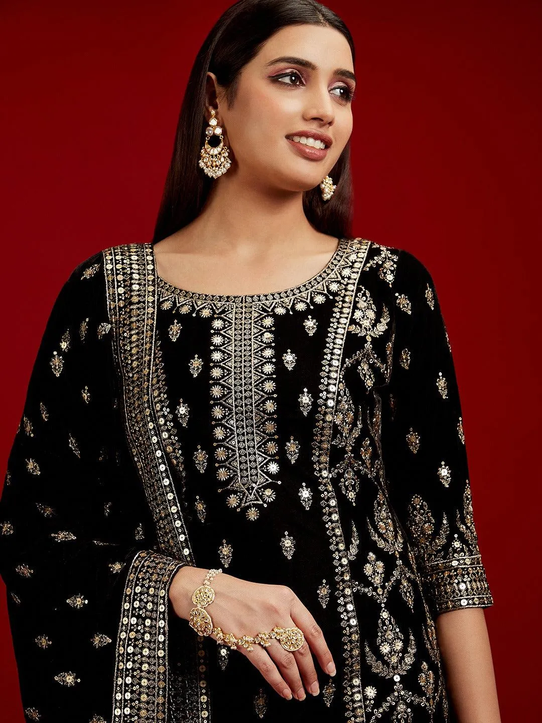 Jashvi Art Black Embroidered Velvet Straight Suit With Dupatta