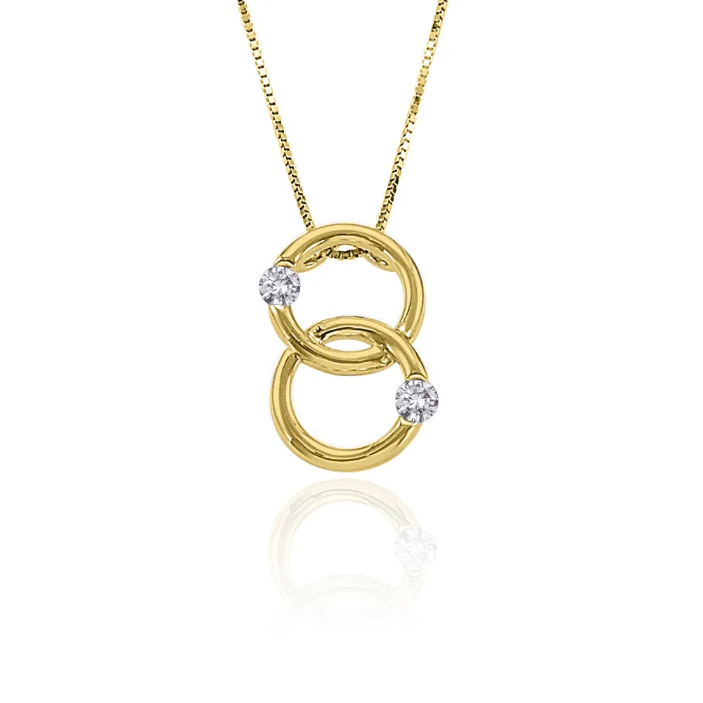 KATARINA Diamond Interlock Pendant Necklace (1/6 cttw)