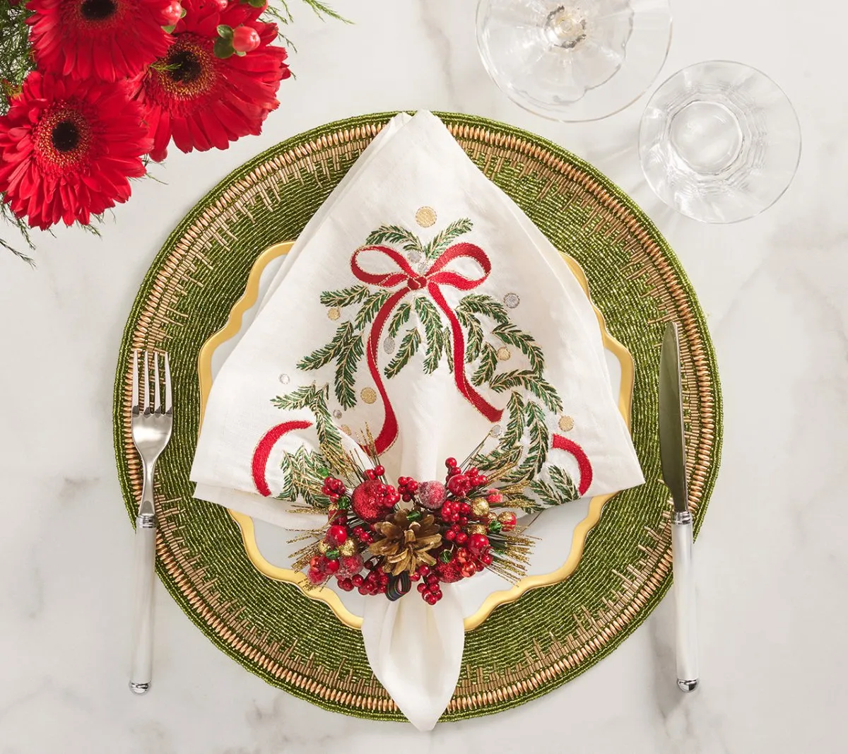 Merry and Bright Napkin in White, Red & Green, Set of 4