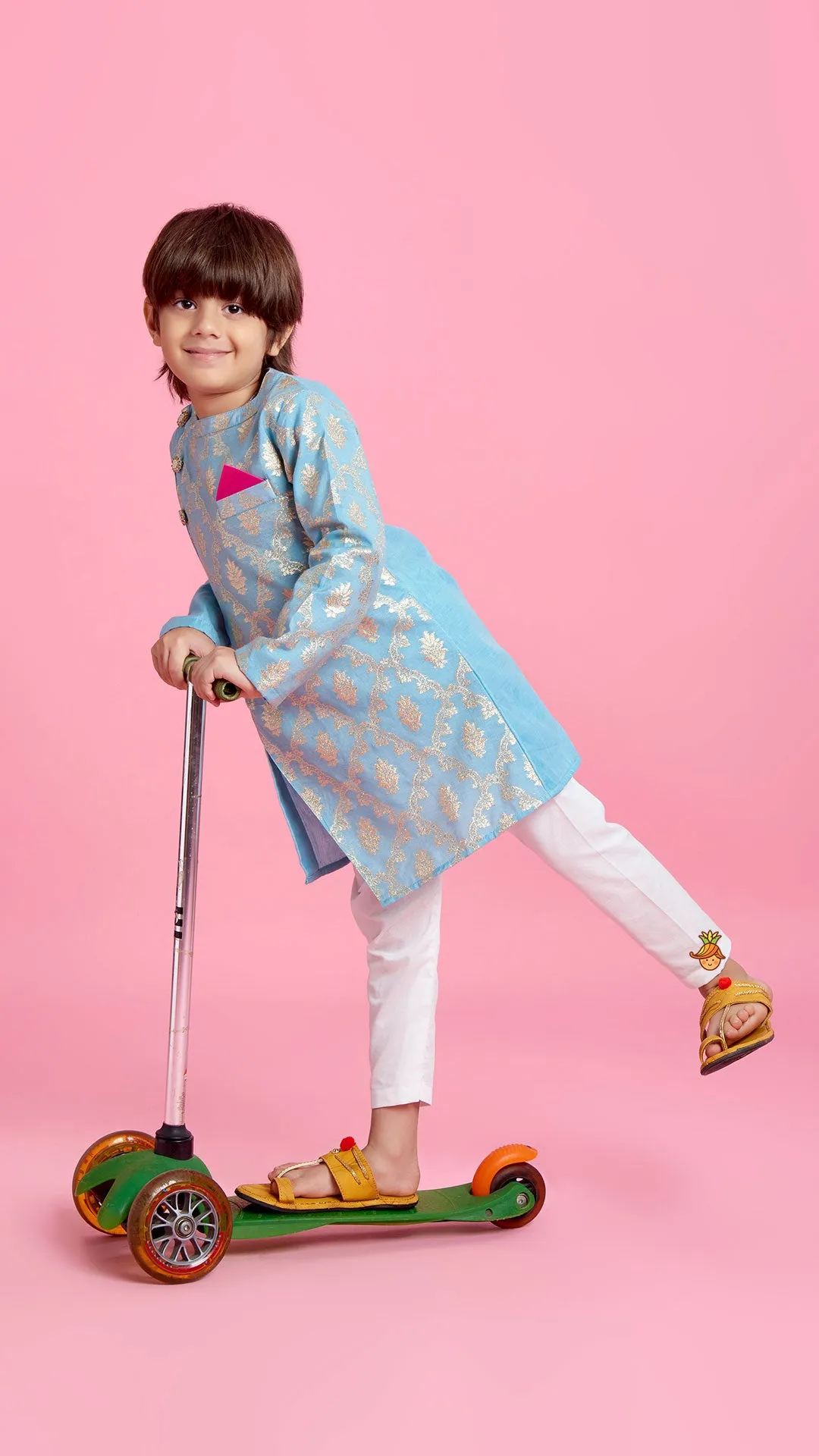 Pre Order: Zari Brocade Embroidered Stylish Kurta And Pyjama