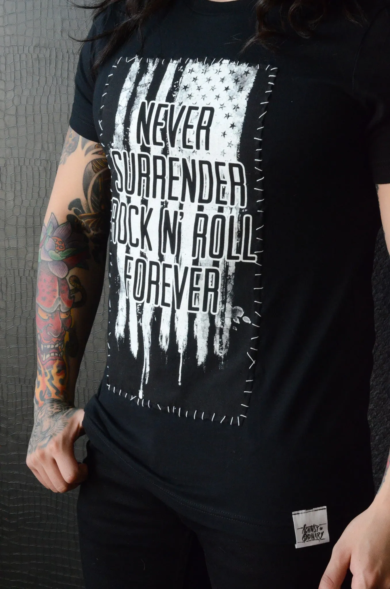 "Never Surrender Flag" Short Sleeved Men's Tee