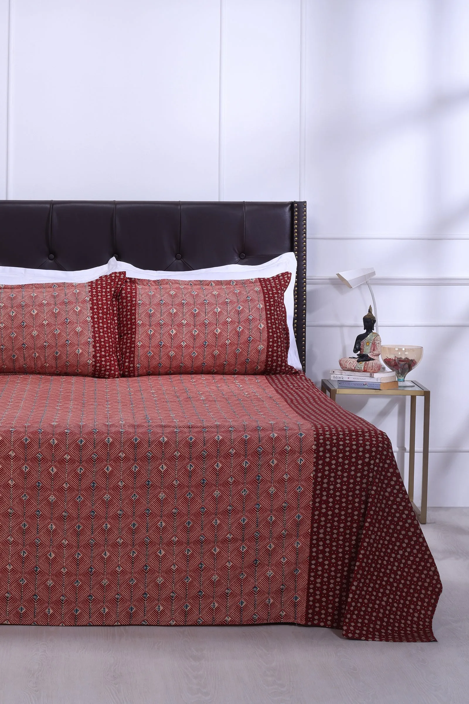 Rahat Geometric Red Cotton Bedsheet