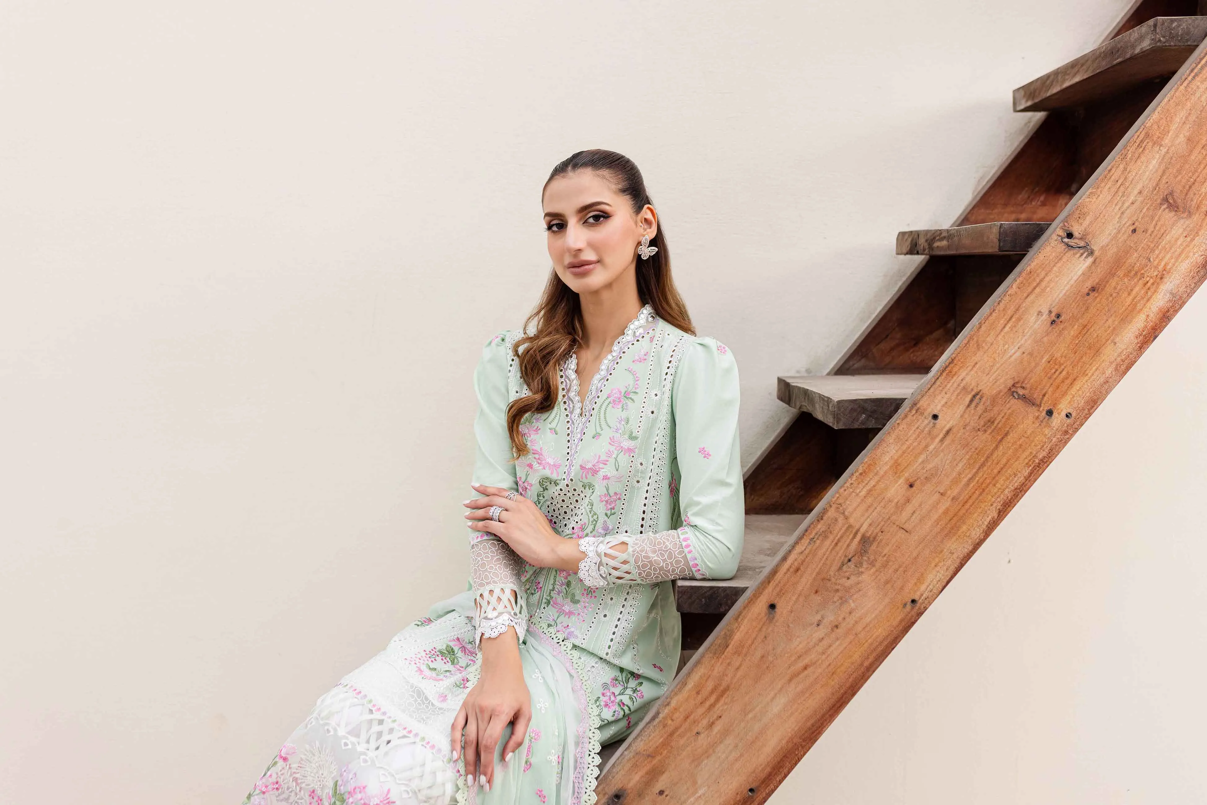 Sable Vogue Shiree Lawn Collection – Mint Garden