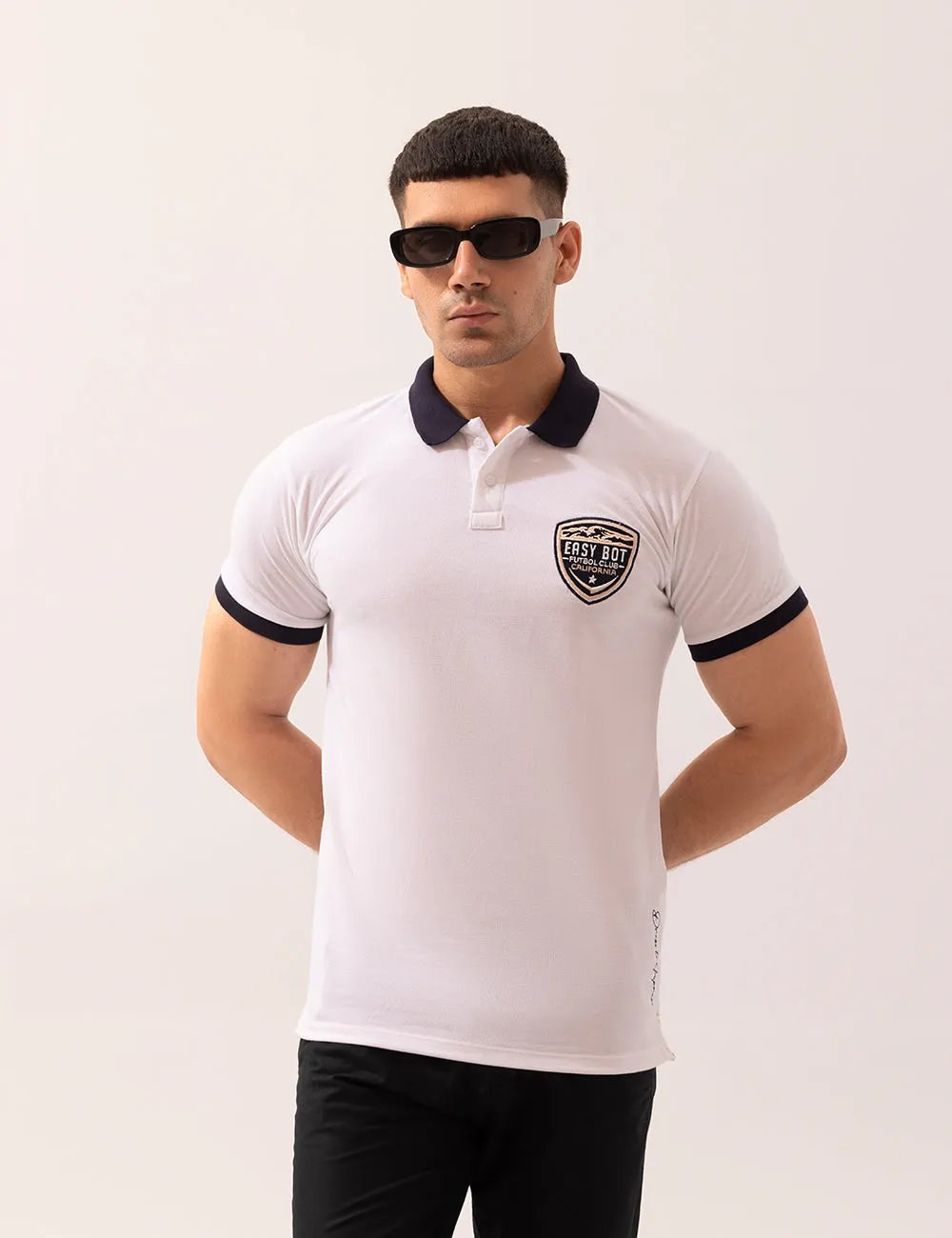 WHITE POLO SHIRT WITH NAVY BLUE CONTRAST COLLAR