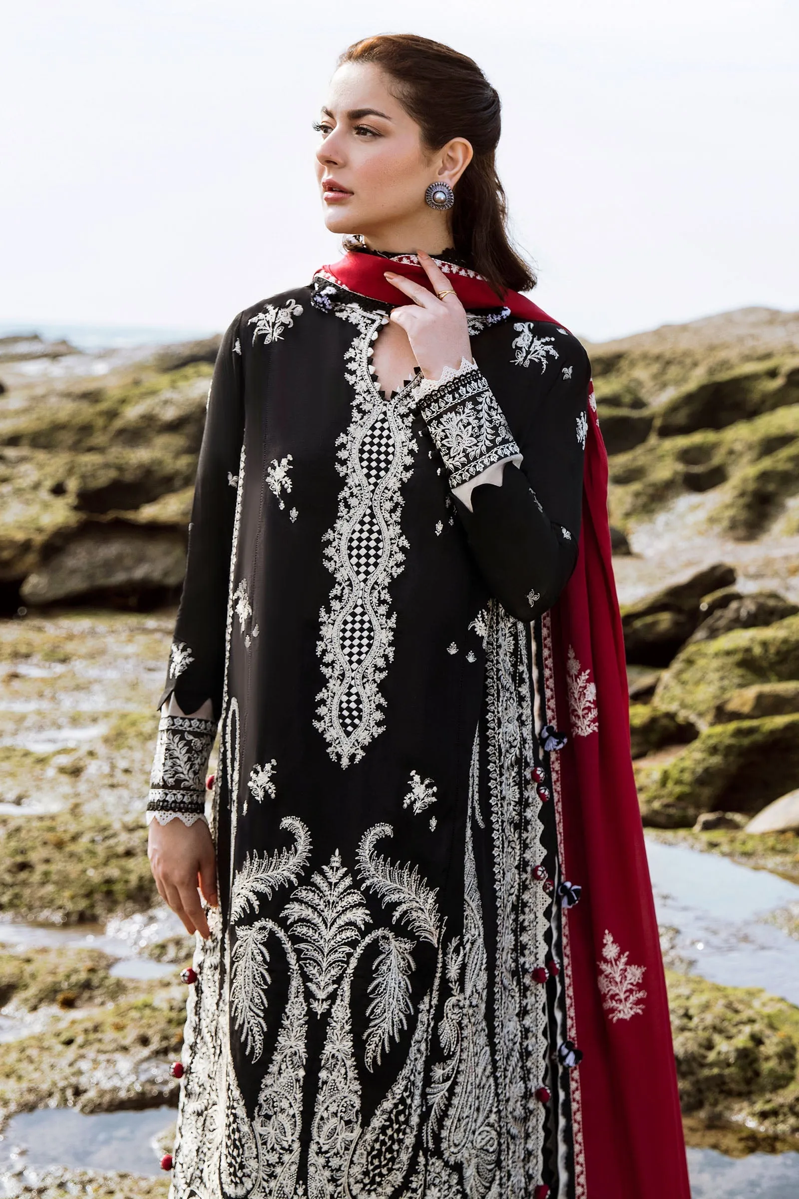 Zaha by Khadijah Shah Lawn Collection 2023 – ISKELE (ZL23-01 A)